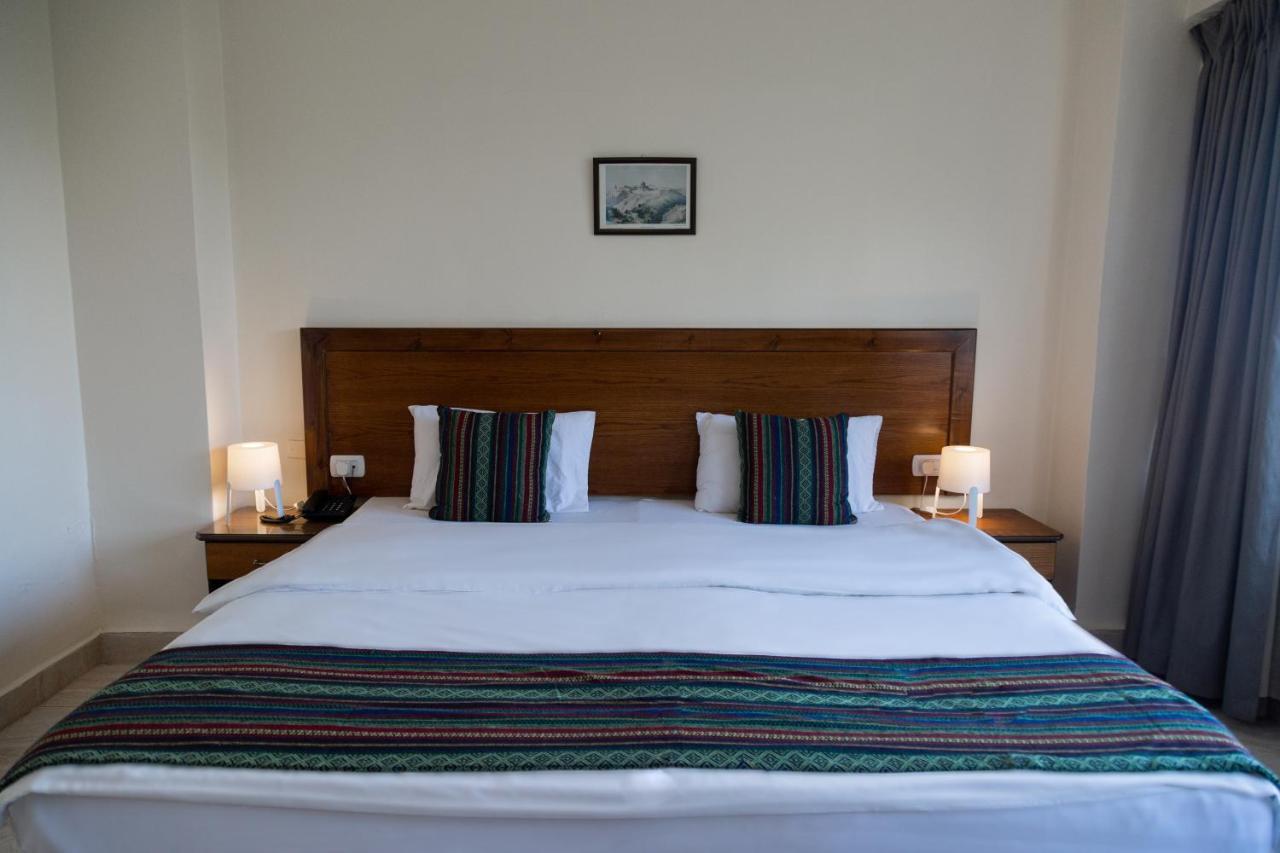 Antika Hostel *
