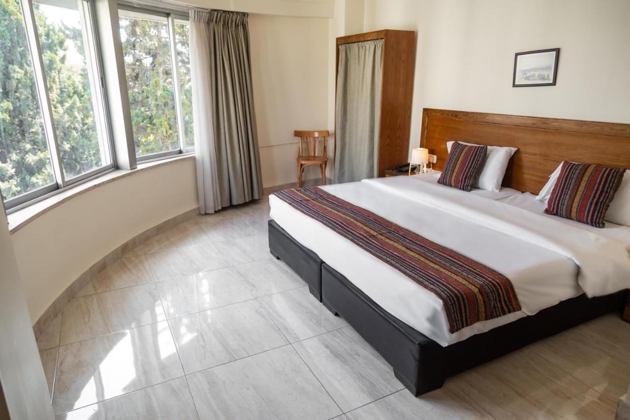 Antika Hostel