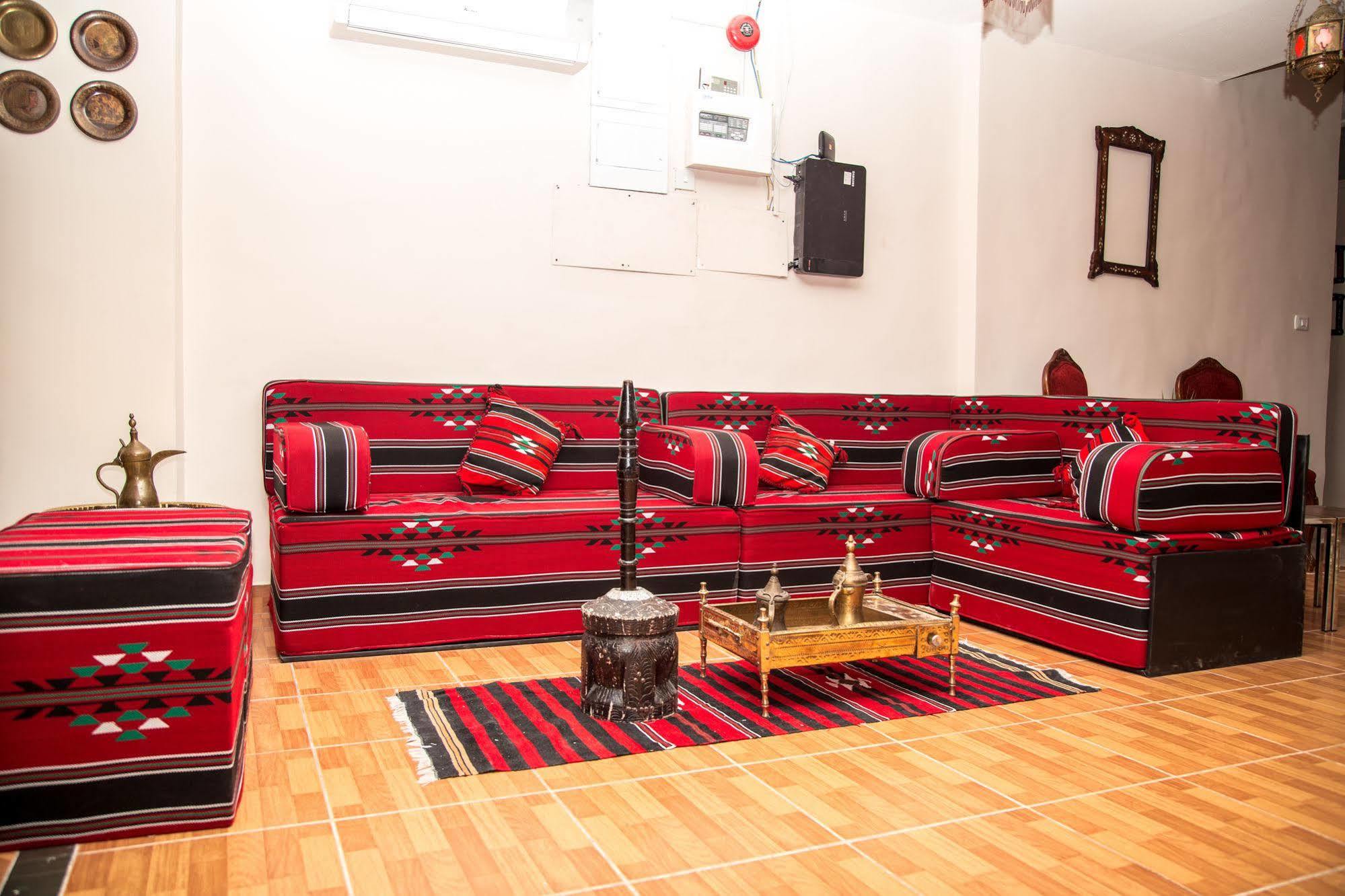 Antika Hostel